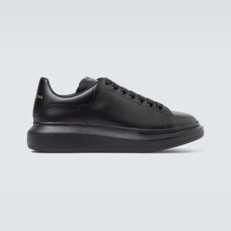 designer a basso costo Alexander McQueen Scarpe oversize in pelle nera