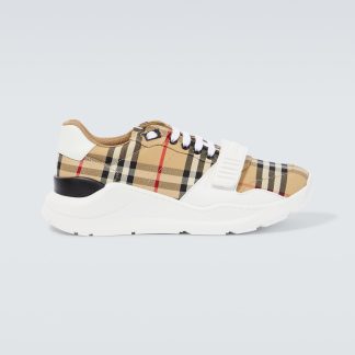 designer all'ingrosso Burberry Scarpe Burberry Check in beige