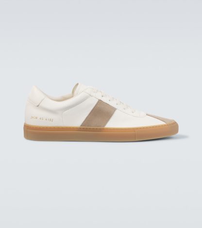 lusso all'ingrosso Common Projects Scarpe Tennis in pelle scamosciata di colore bianco