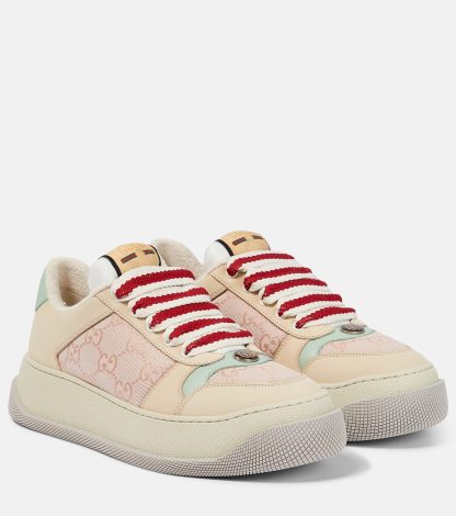 lusso all'ingrosso Gucci Scarpe Screener GG in tela e pelle marrone