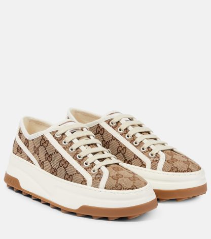 lusso economico Gucci Scarpe con zeppa stampata GG in beige