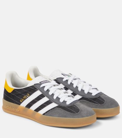 replica designer Adidas Scarpe Gazelle Indoor con bordo in pelle scamosciata in nero