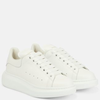 replica designer Alexander McQueen Scarpe oversize in pelle bianca